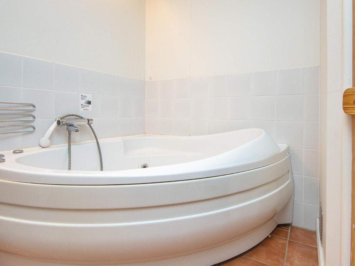 6 Person Holiday Home In Ringk Bing リンケビング エクステリア 写真